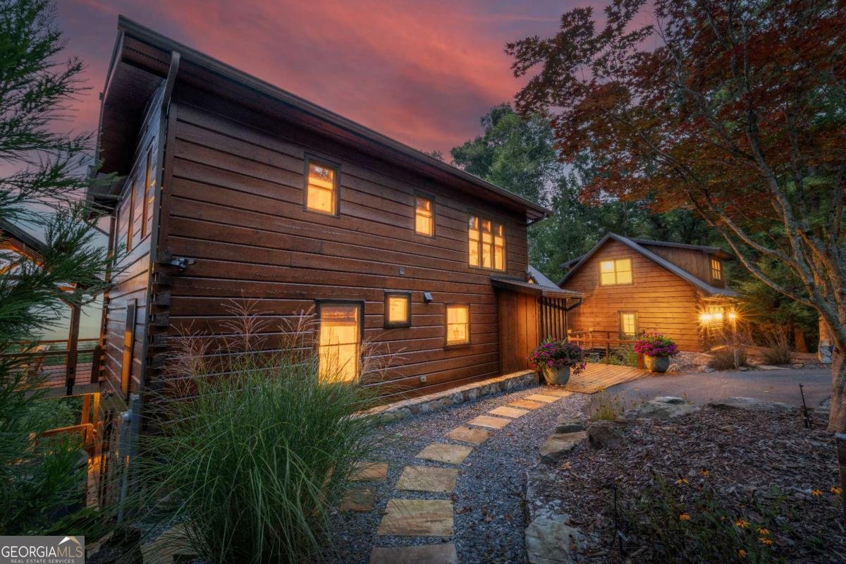 851 Moreland Drive Blue Ridge - 26
