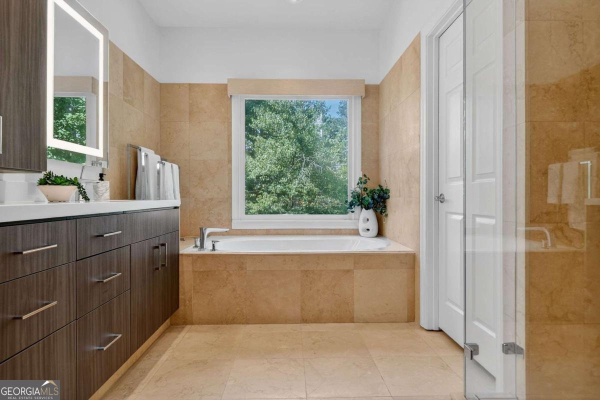 4569 Fountain Drive. Marietta - 12