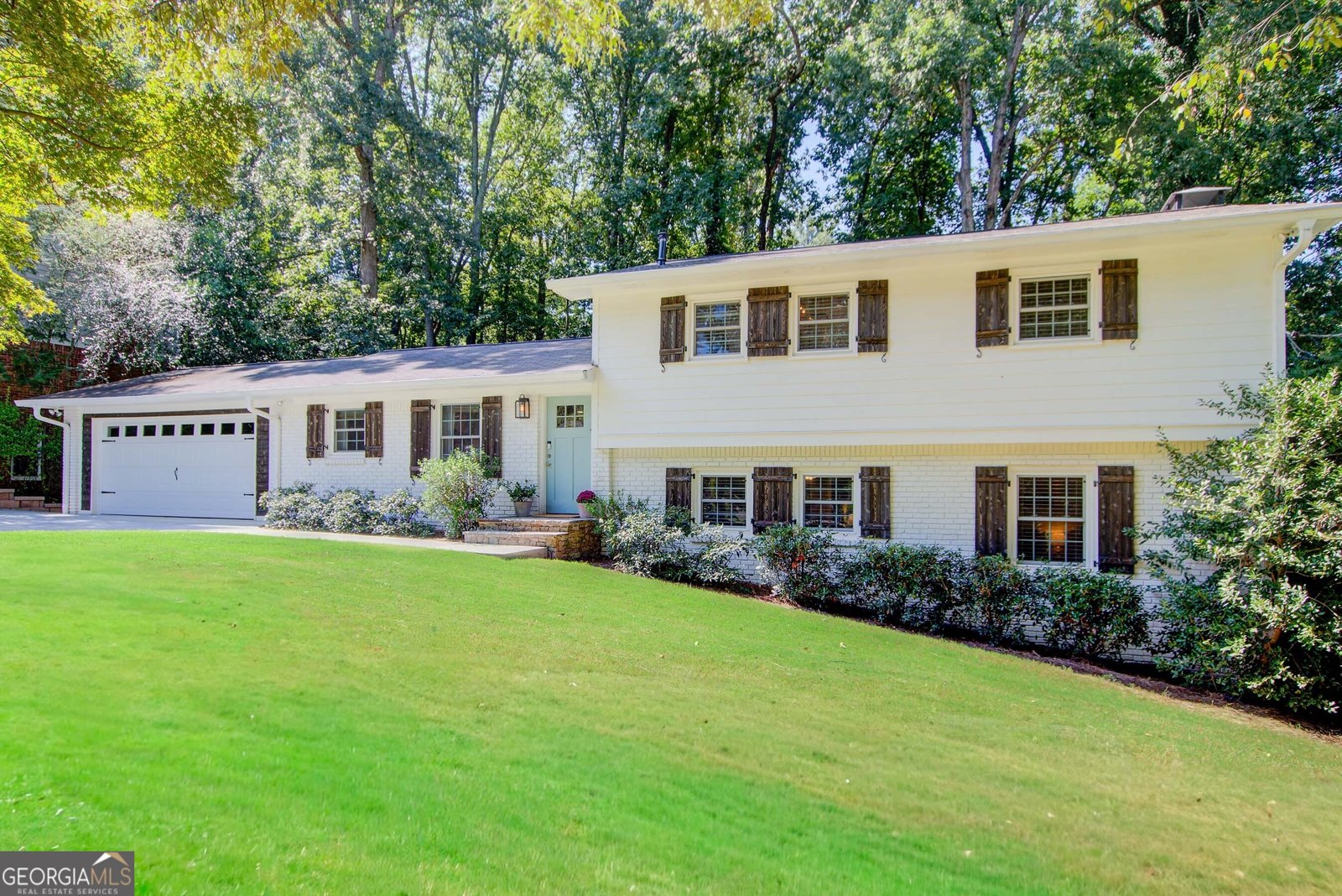1595 Chateau Drive Dunwoody - 1