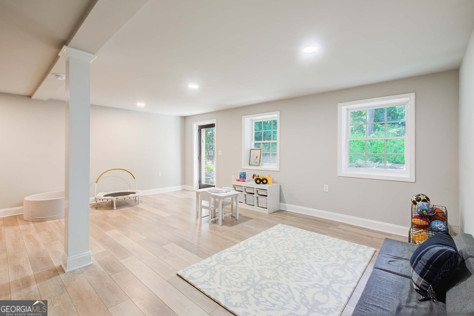 1595 Chateau Drive Dunwoody - 37