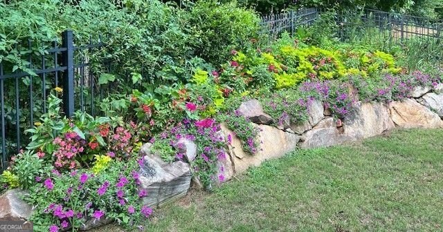 5050 Castlegate Court Cumming - 9