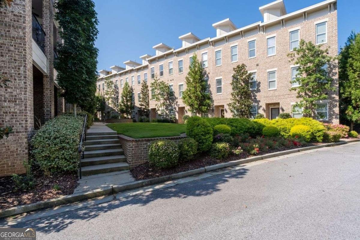 353 Brownstones Circle Atlanta - 2