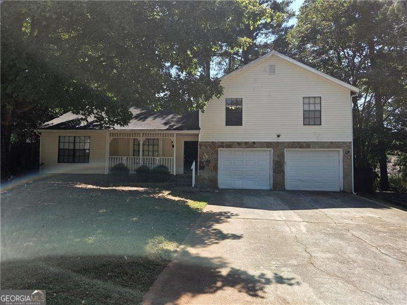 943 Lake Drive Court Stone Mountain - 1