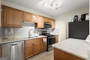 3987 Woodridge Way Tucker - 16