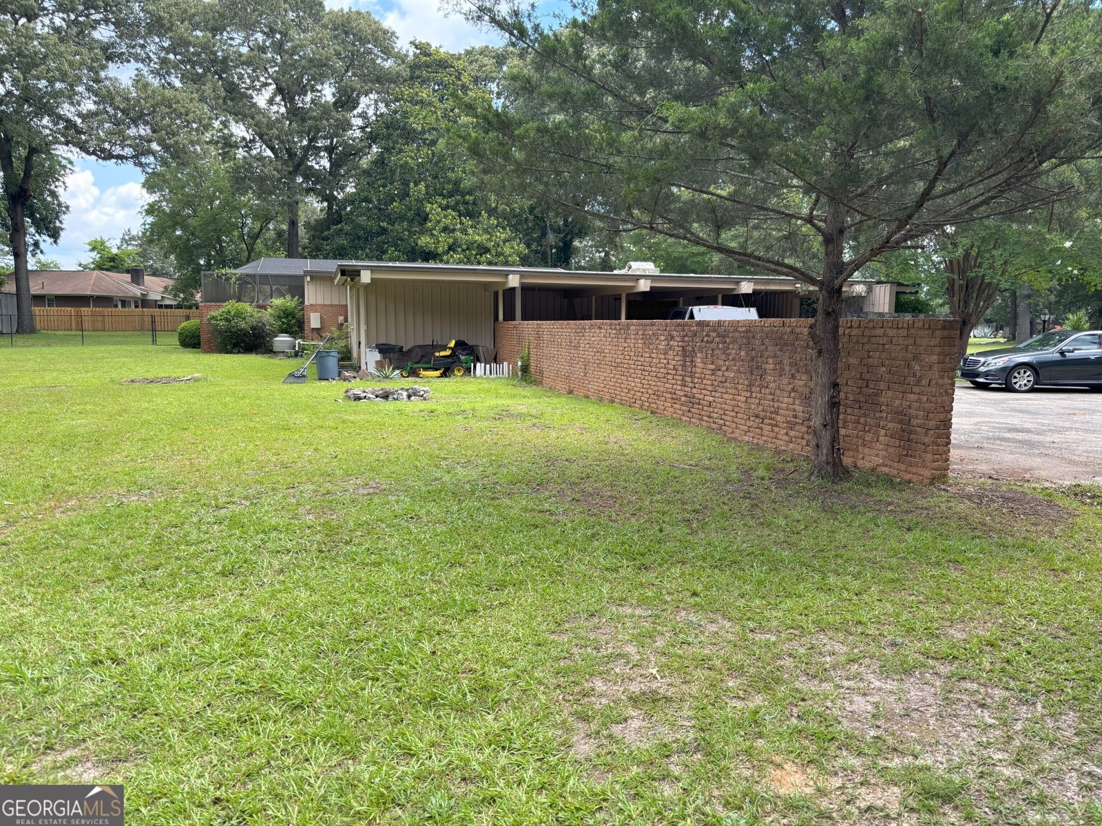 123 Tanglewood Drive Warner Robins - 77