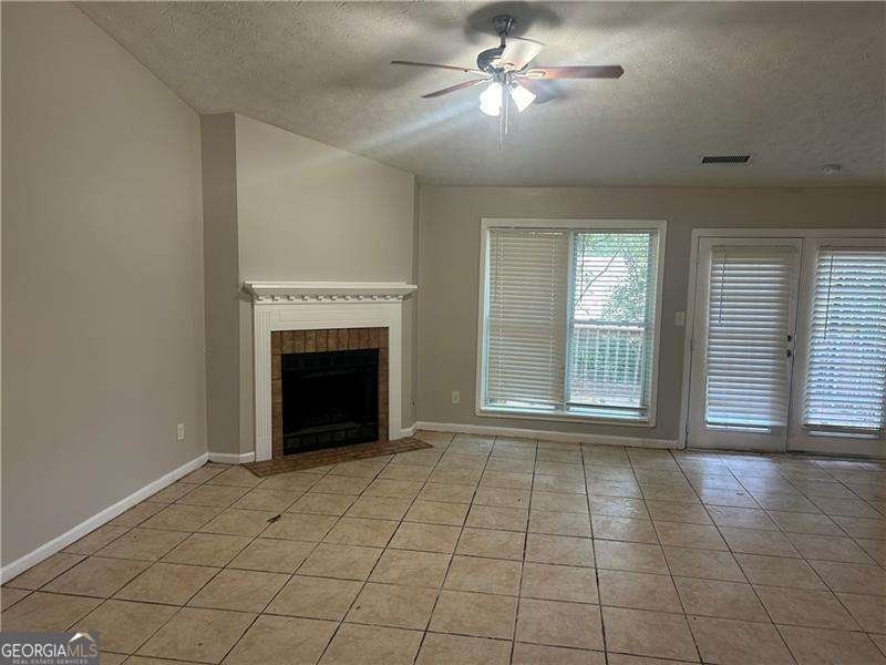7049 Crestwood Place Lithonia - 4