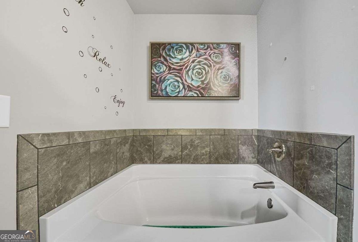 3652 ACORN Drive Oakwood - 17