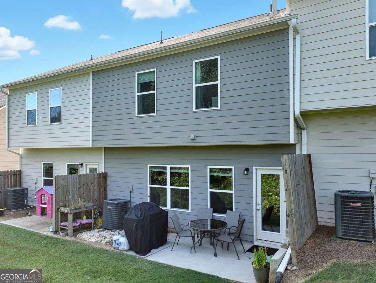 3652 ACORN Drive Oakwood - 23