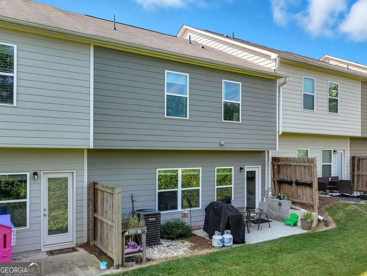 3652 ACORN Drive Oakwood - 24