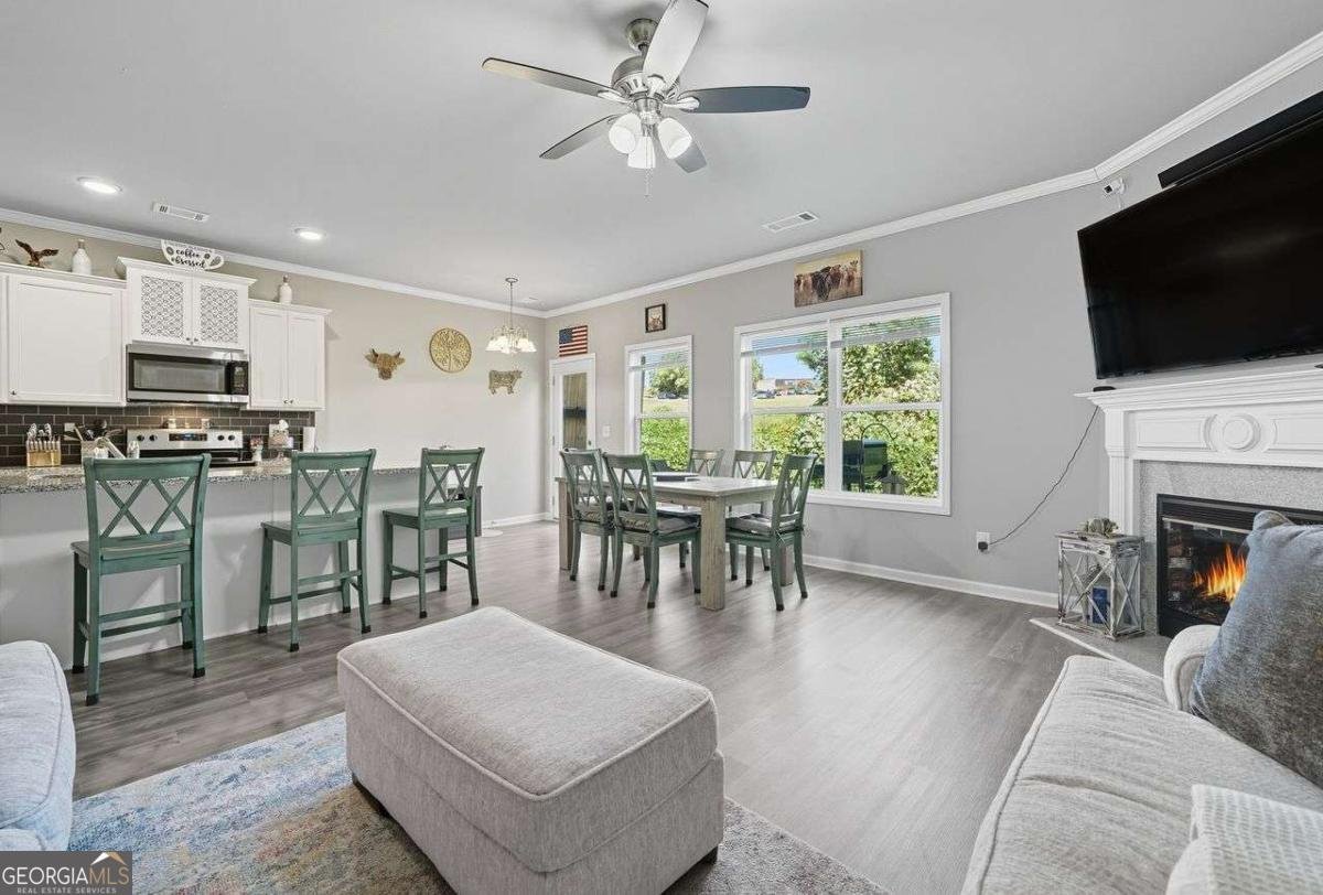 3652 ACORN Drive Oakwood - 4