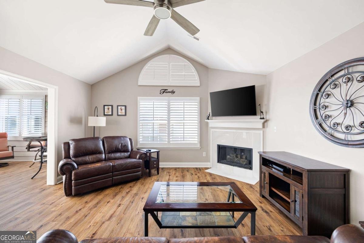 2228 Carefree Circle Marietta - 12