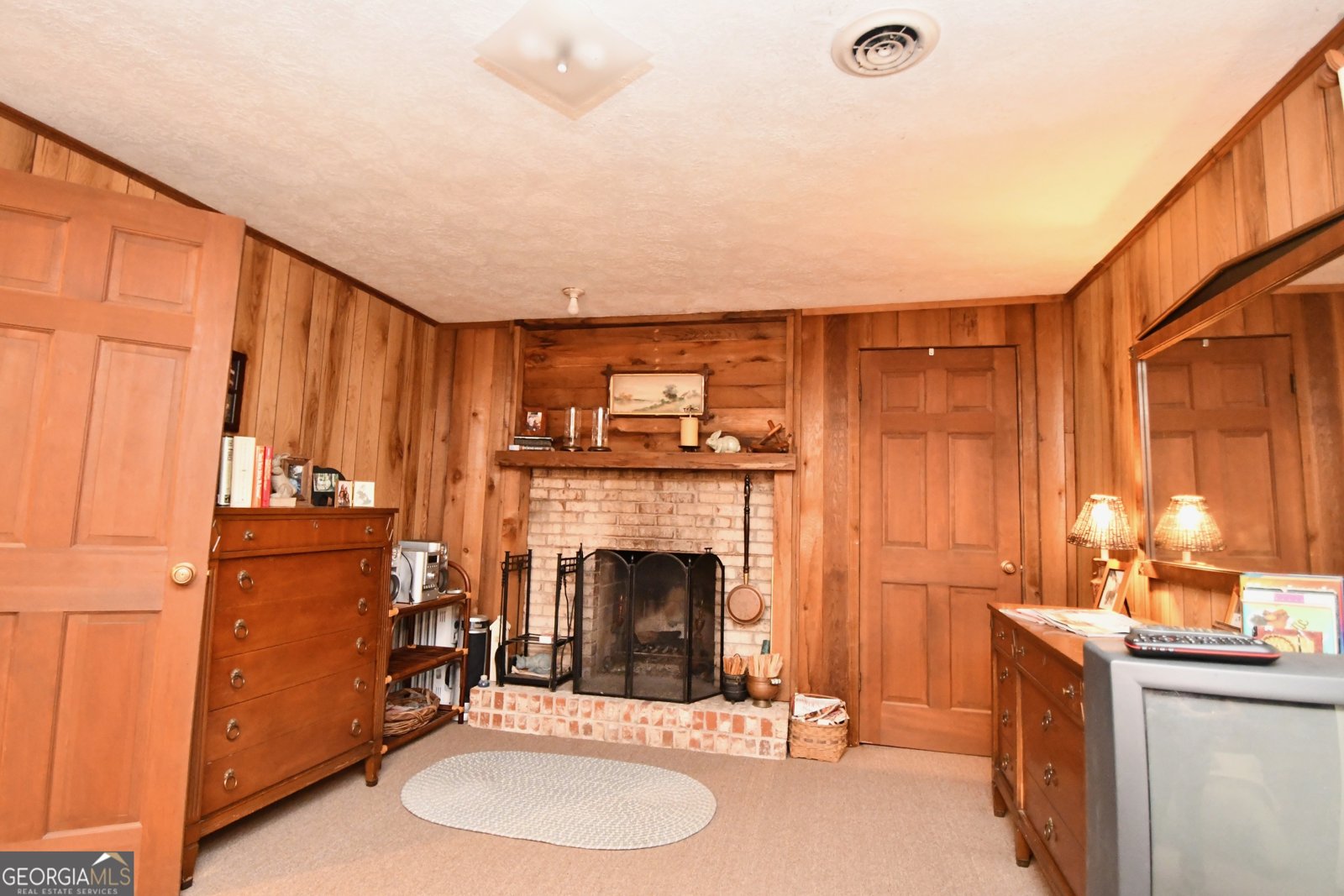 605 Wildcat Road Clarkesville - 22