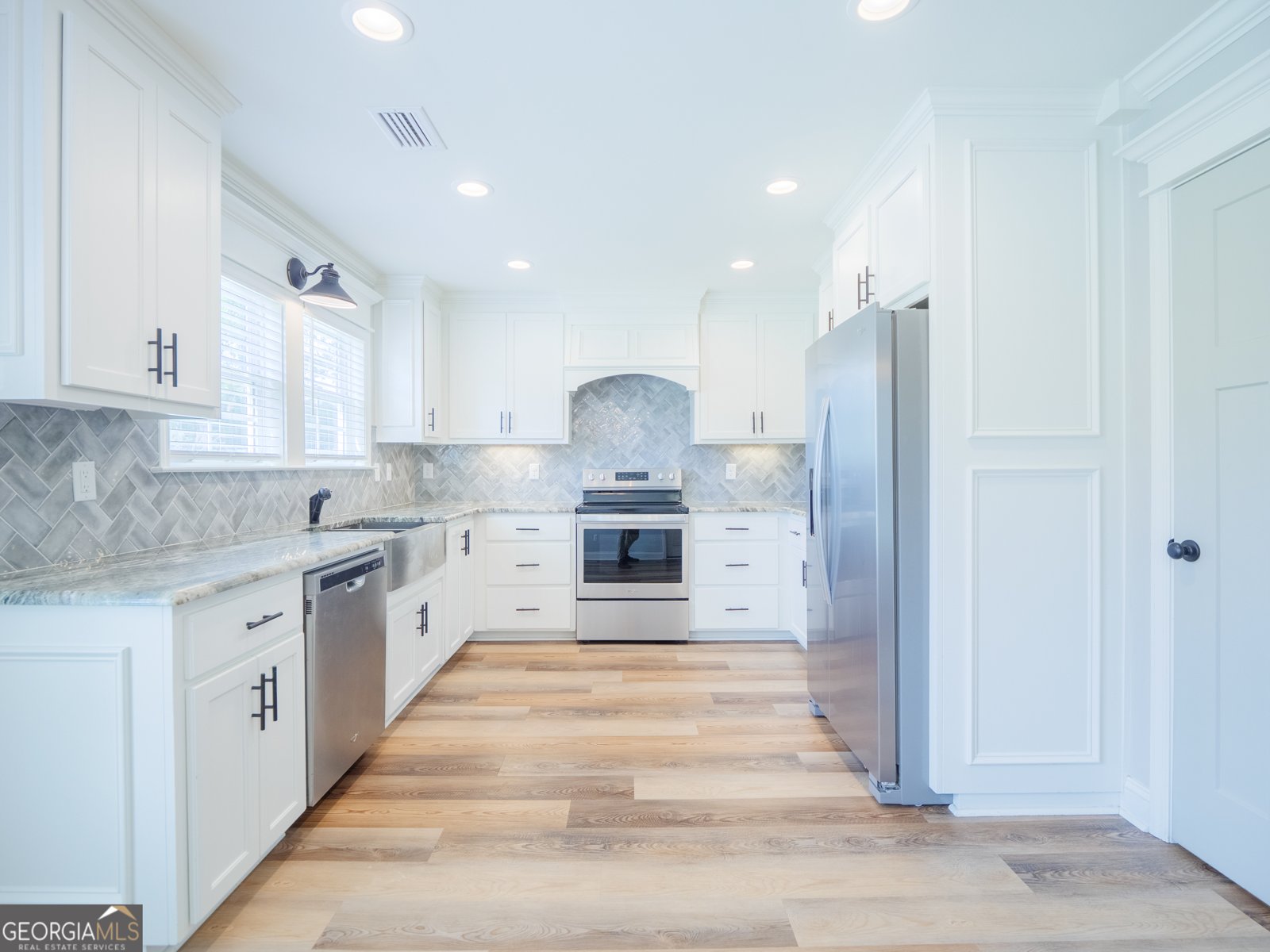 5674 Clydetta Drive Lake Park - 14