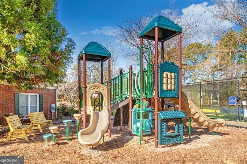380 VICTORIAN Lane Johns Creek - 35
