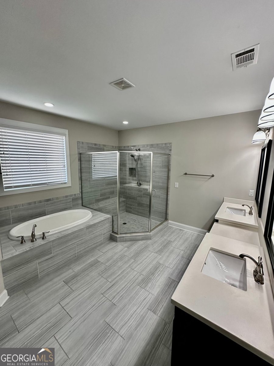 2166 DERBYSHIRE Drive Marietta - 13