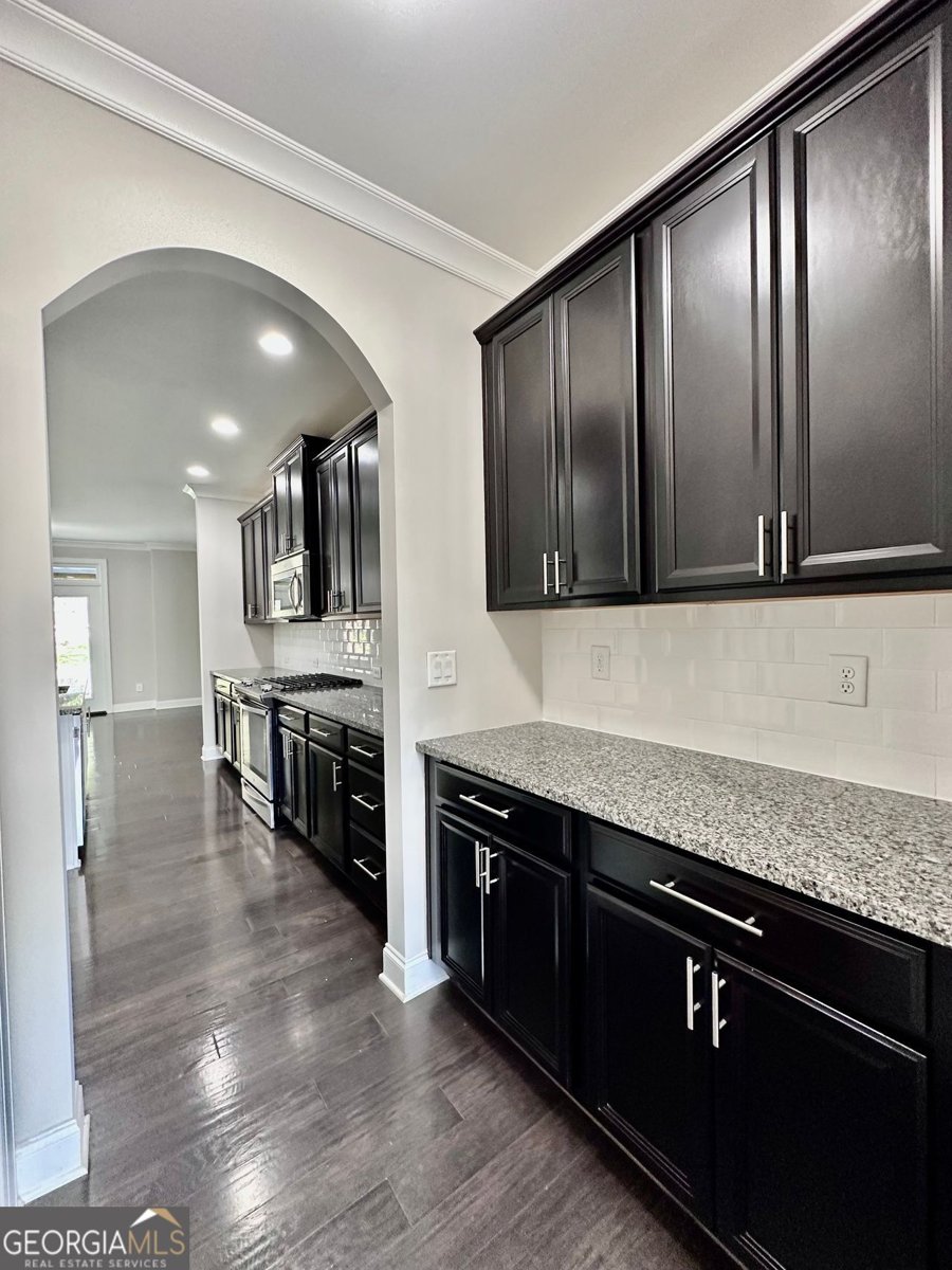 2166 DERBYSHIRE Drive Marietta - 19