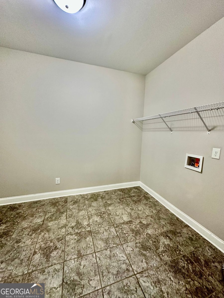 2166 DERBYSHIRE Drive Marietta - 22