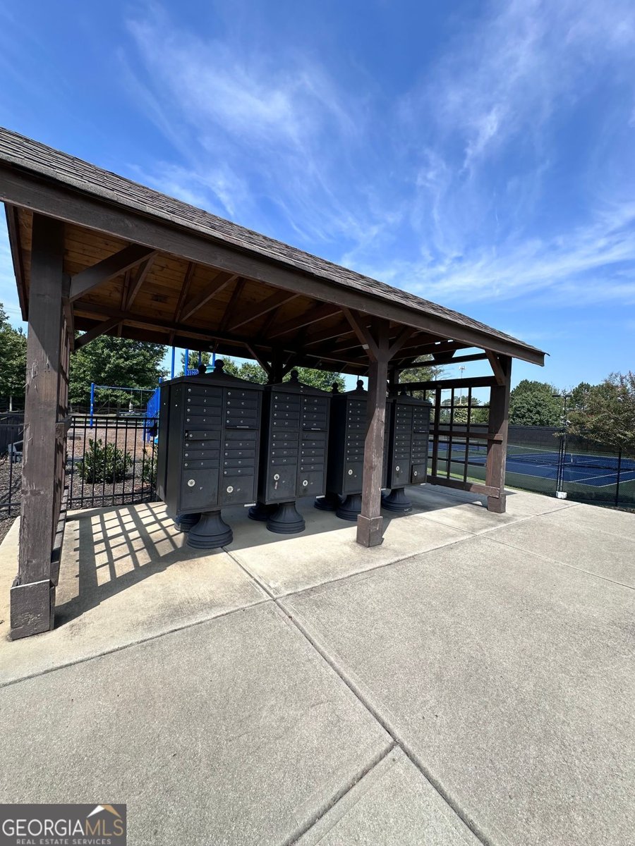 2166 DERBYSHIRE Drive Marietta - 34