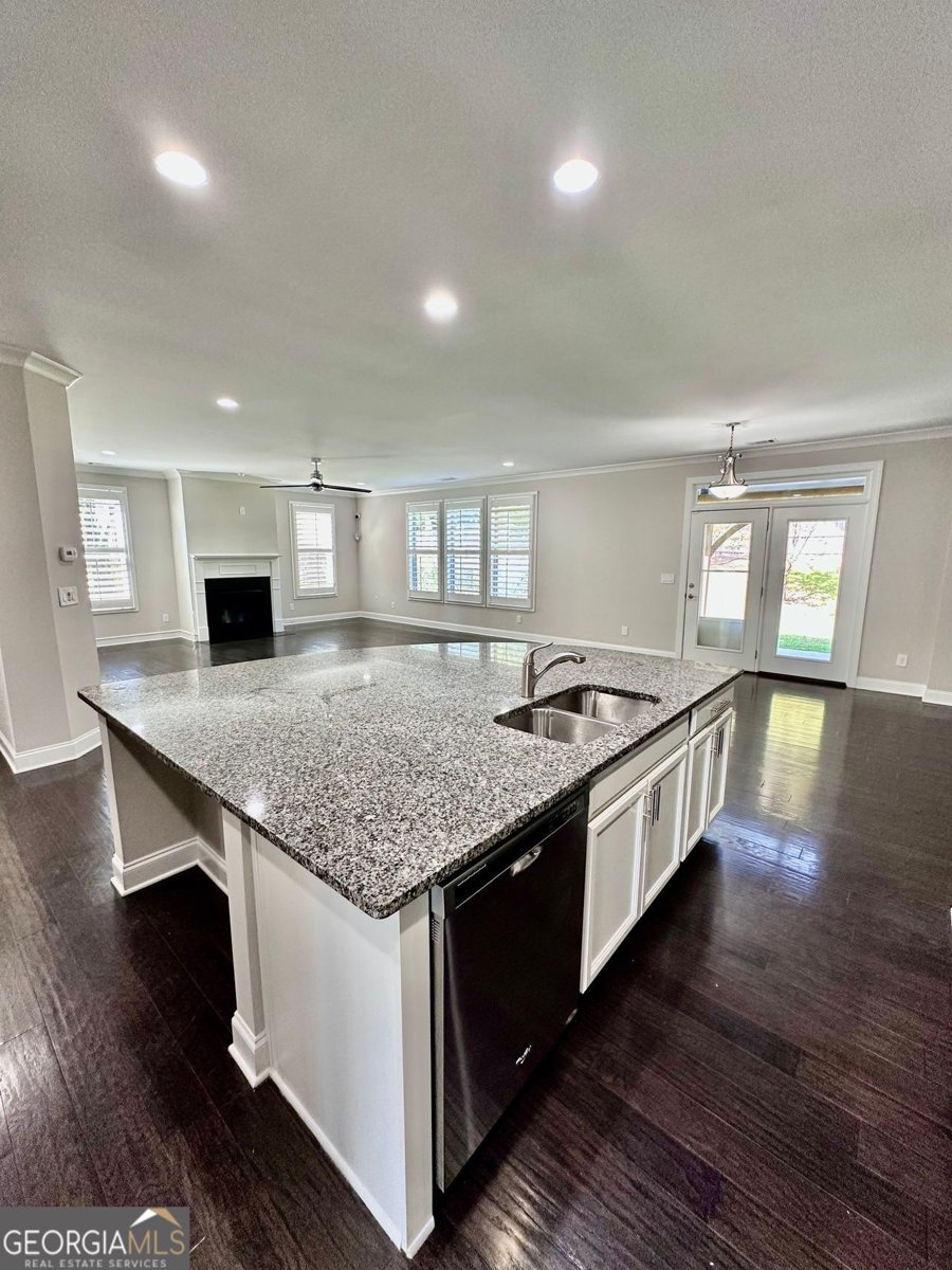 2166 DERBYSHIRE Drive Marietta - 4