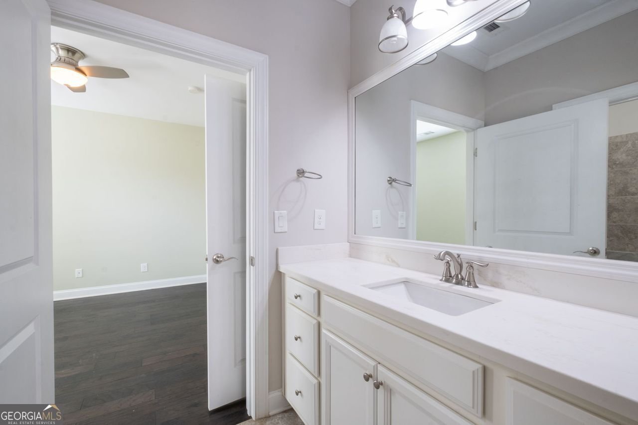 2166 DERBYSHIRE Drive Marietta - 47