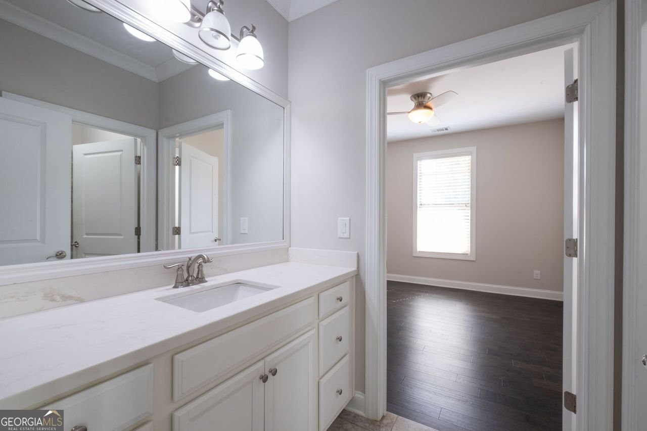 2166 DERBYSHIRE Drive Marietta - 48