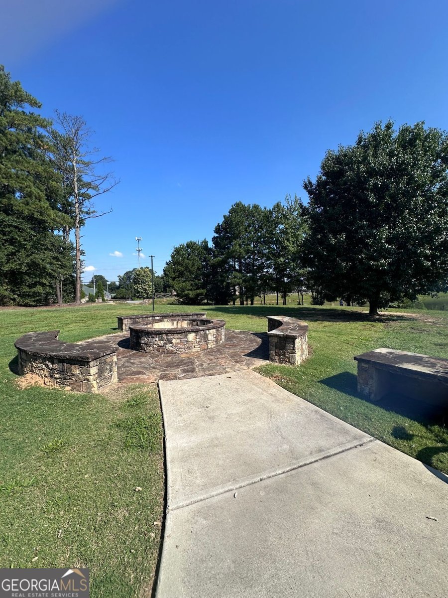 2166 DERBYSHIRE Drive Marietta - 65