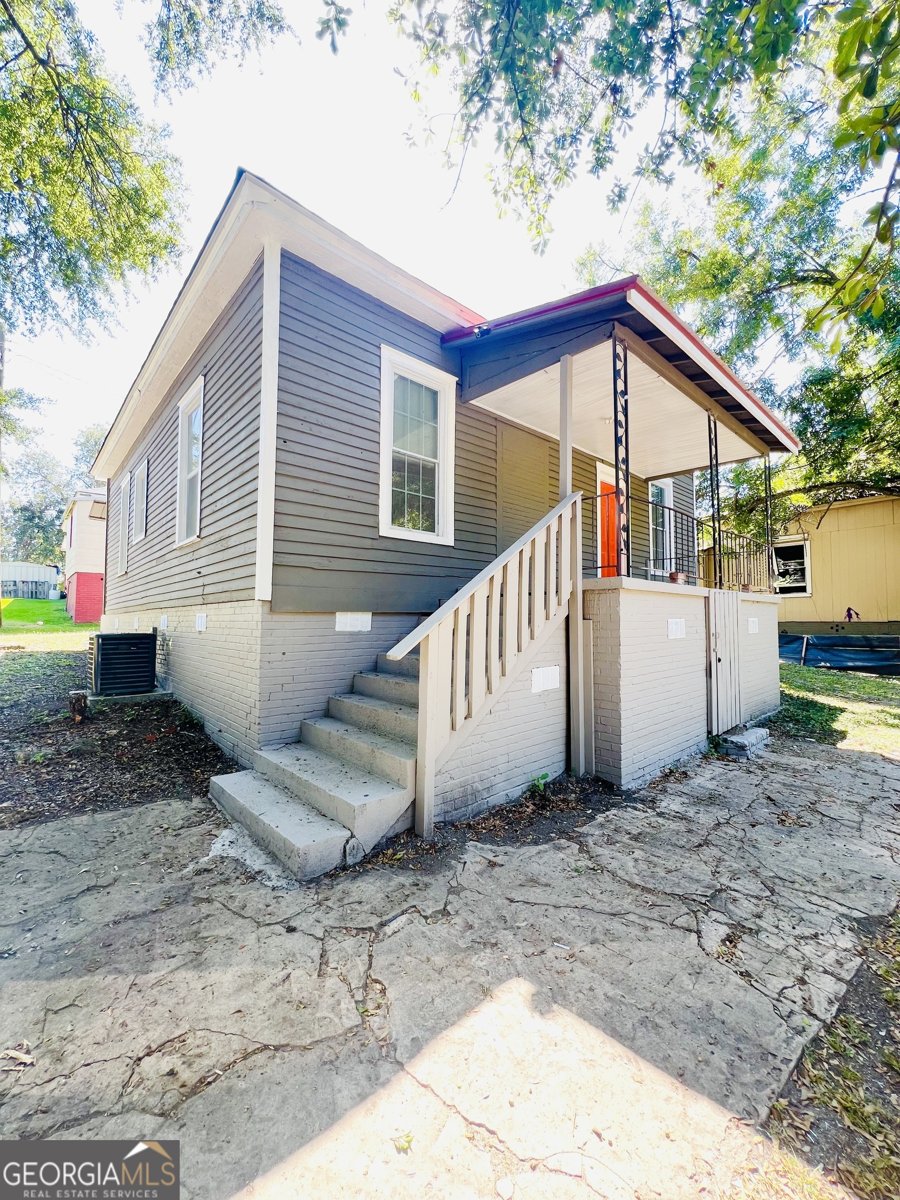 101 McGee Street Lagrange - 1
