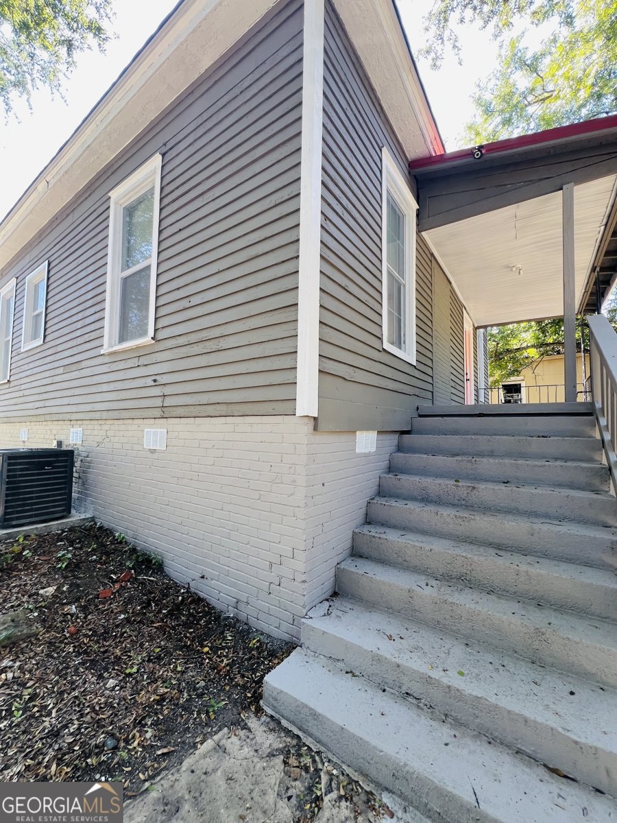 101 McGee Street Lagrange - 2