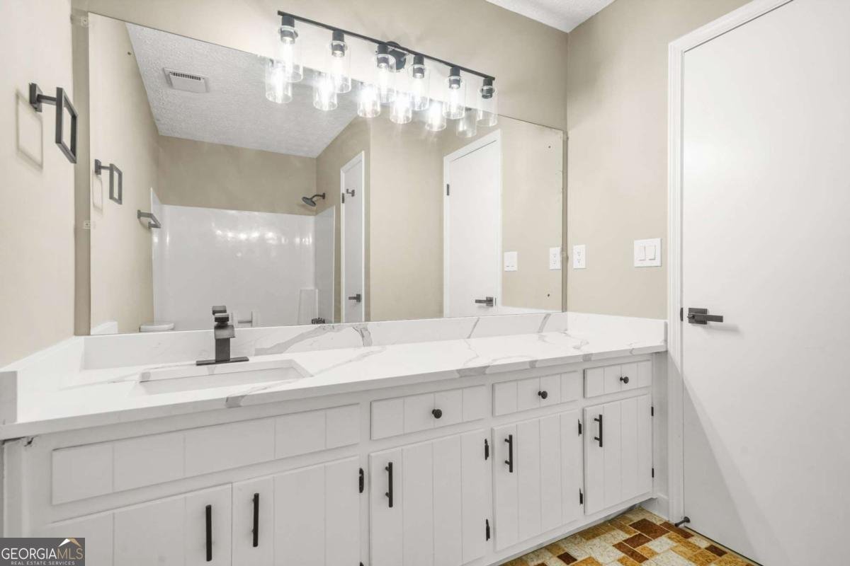 5226 Cumberland Way Stone Mountain - 17