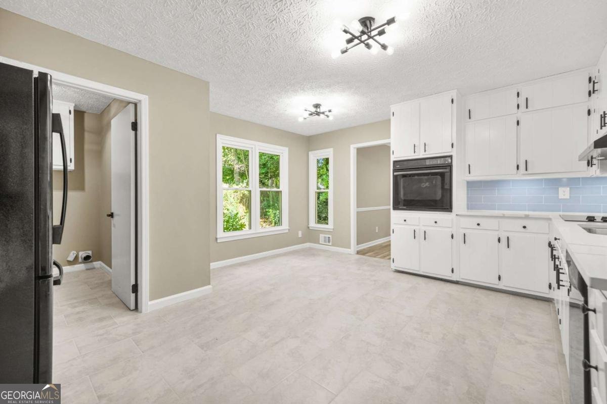 5226 Cumberland Way Stone Mountain - 6