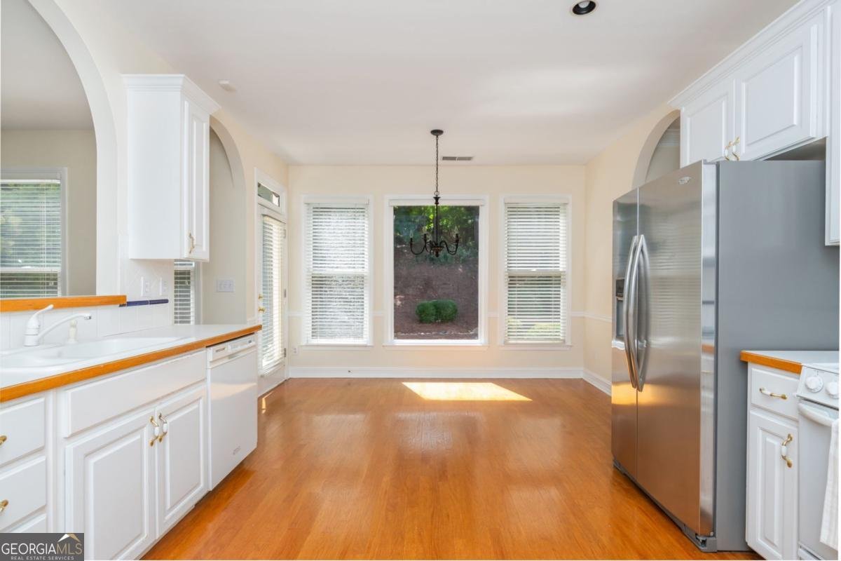 4202 Moccasin Trail Woodstock - 1