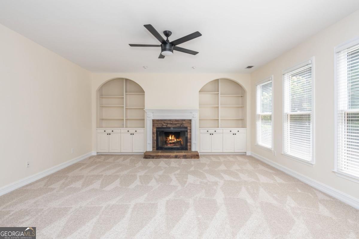 4202 Moccasin Trail Woodstock - 4