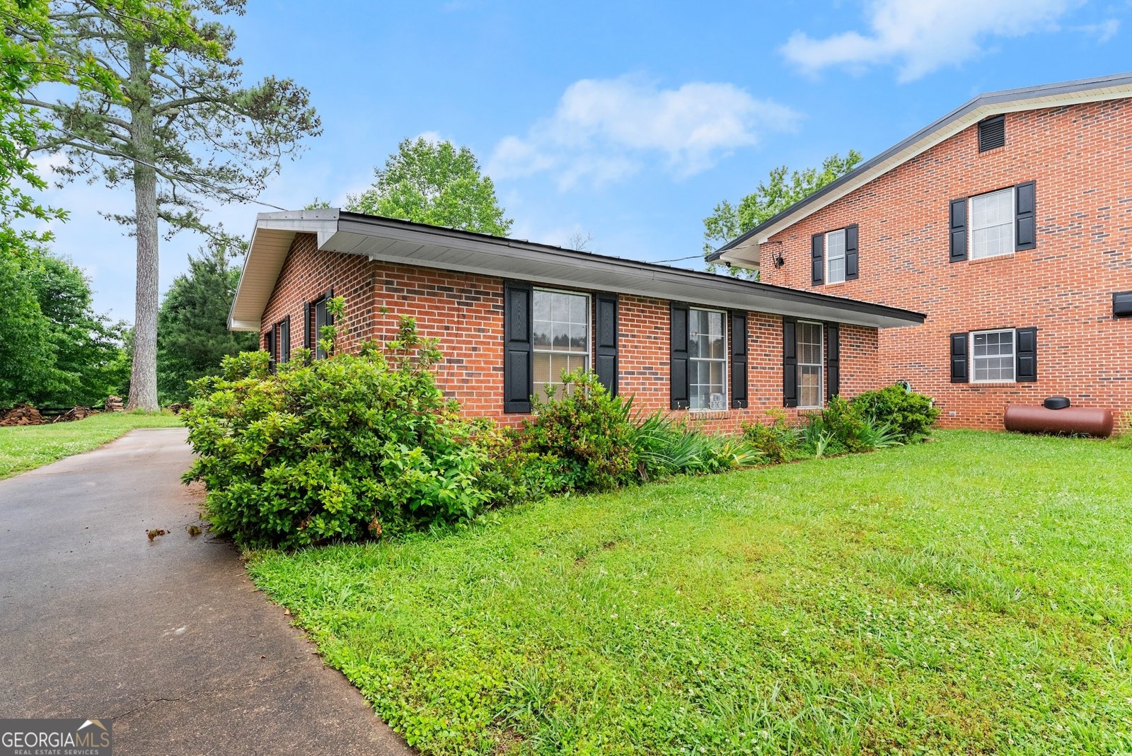 7215 Kelly Bridge Road Dawsonville - 55