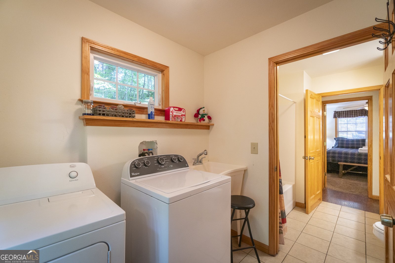 649 Zeppelin Strasse Helen - 52