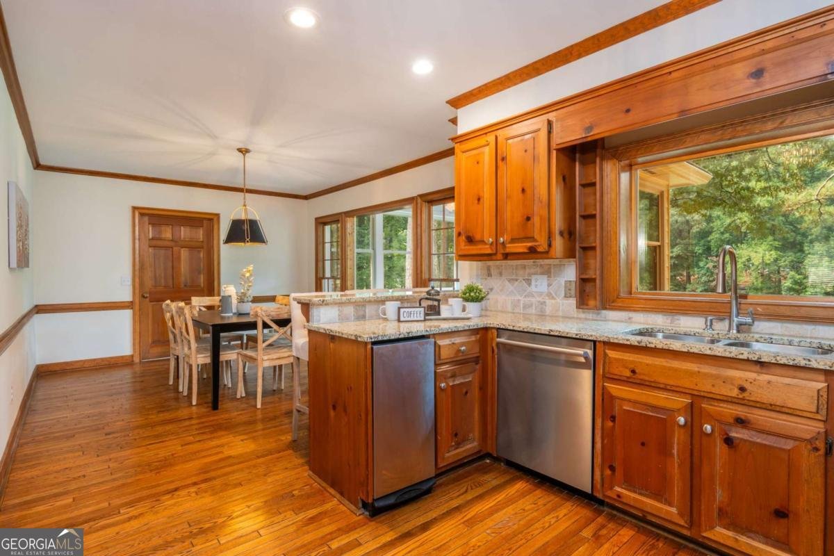 220 Malvern Place Roswell - 2