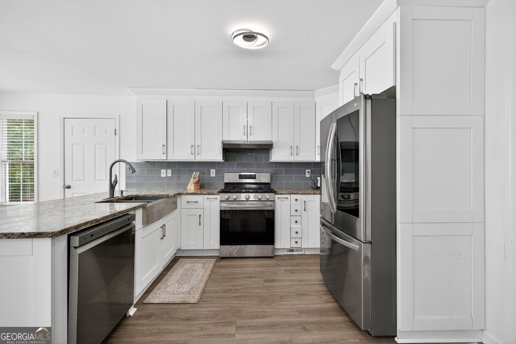 3945 PRESTON OAK Lane Suwanee - 3