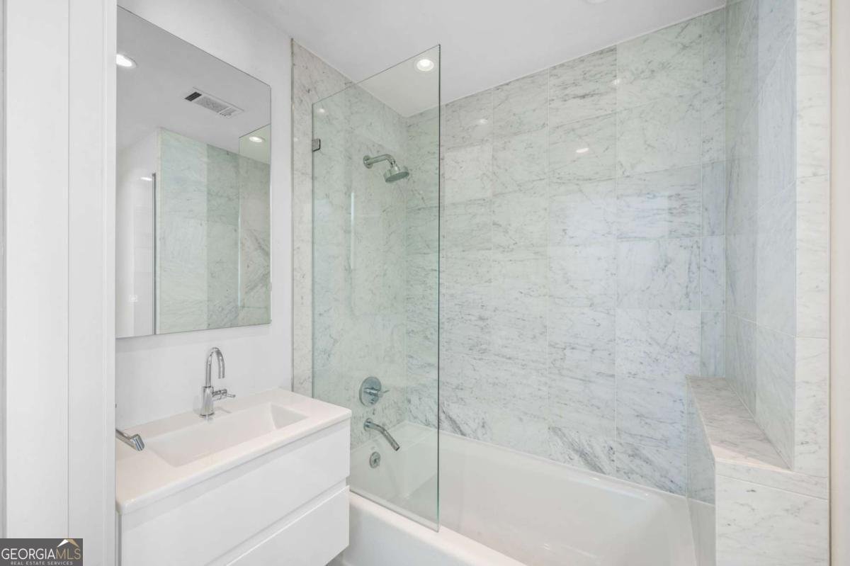 2987 Northside Drive Atlanta - 24