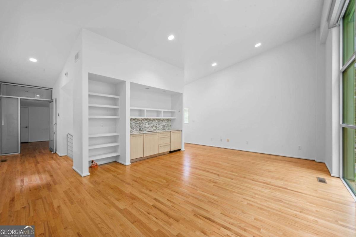 2987 Northside Drive Atlanta - 35