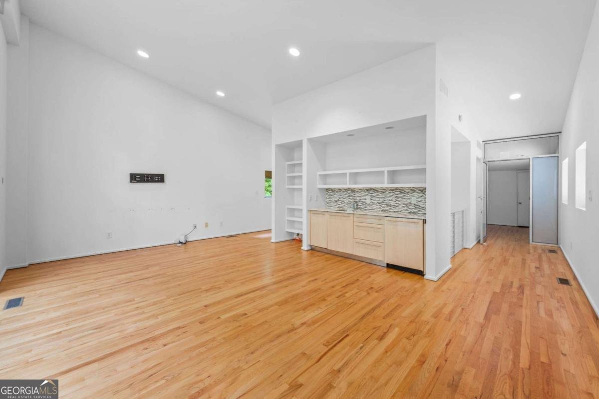 2987 Northside Drive Atlanta - 36