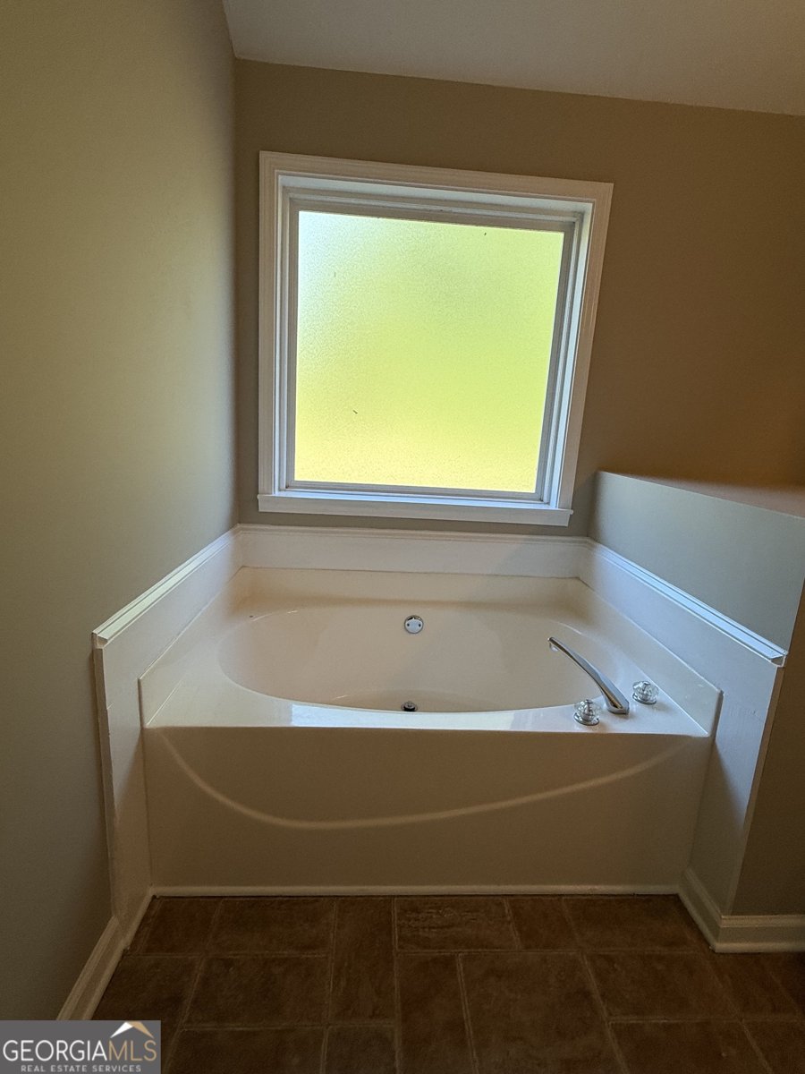 252 Oceanliner Drive Winder - 19