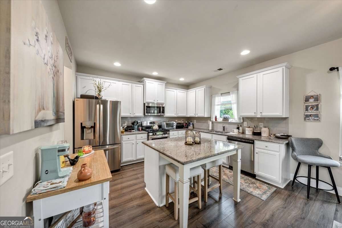 2421 PLANTERS MILL Way Conyers - 9