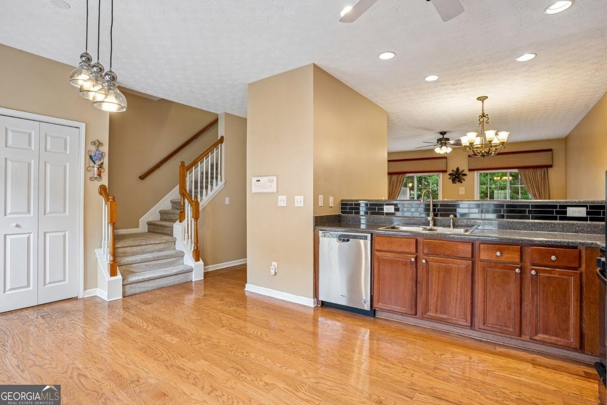 538 Lantern Wood Drive Scottdale - 11