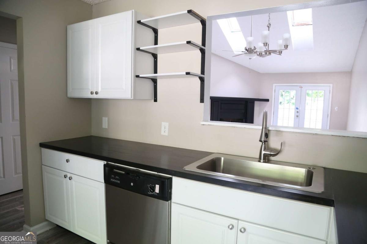 5141 Farm Place Drive Woodstock - 10