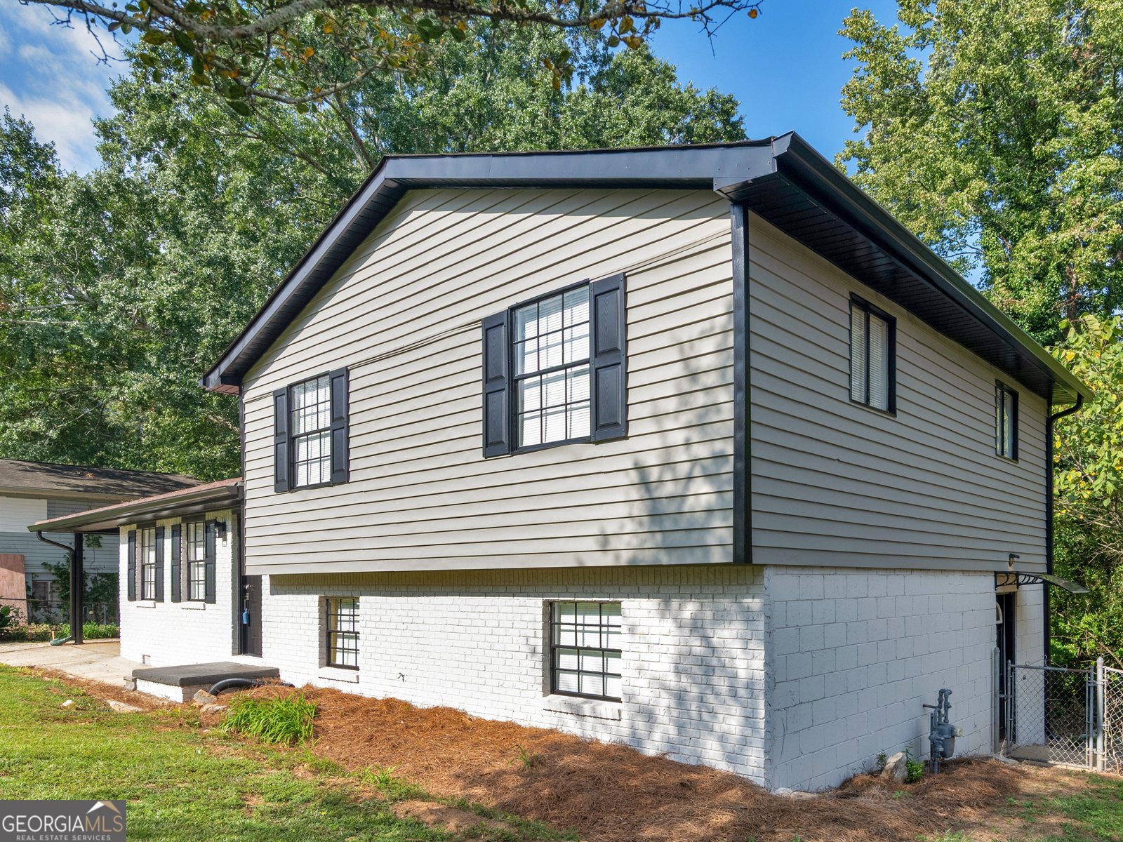 6637 Bedford Road Rex - 3