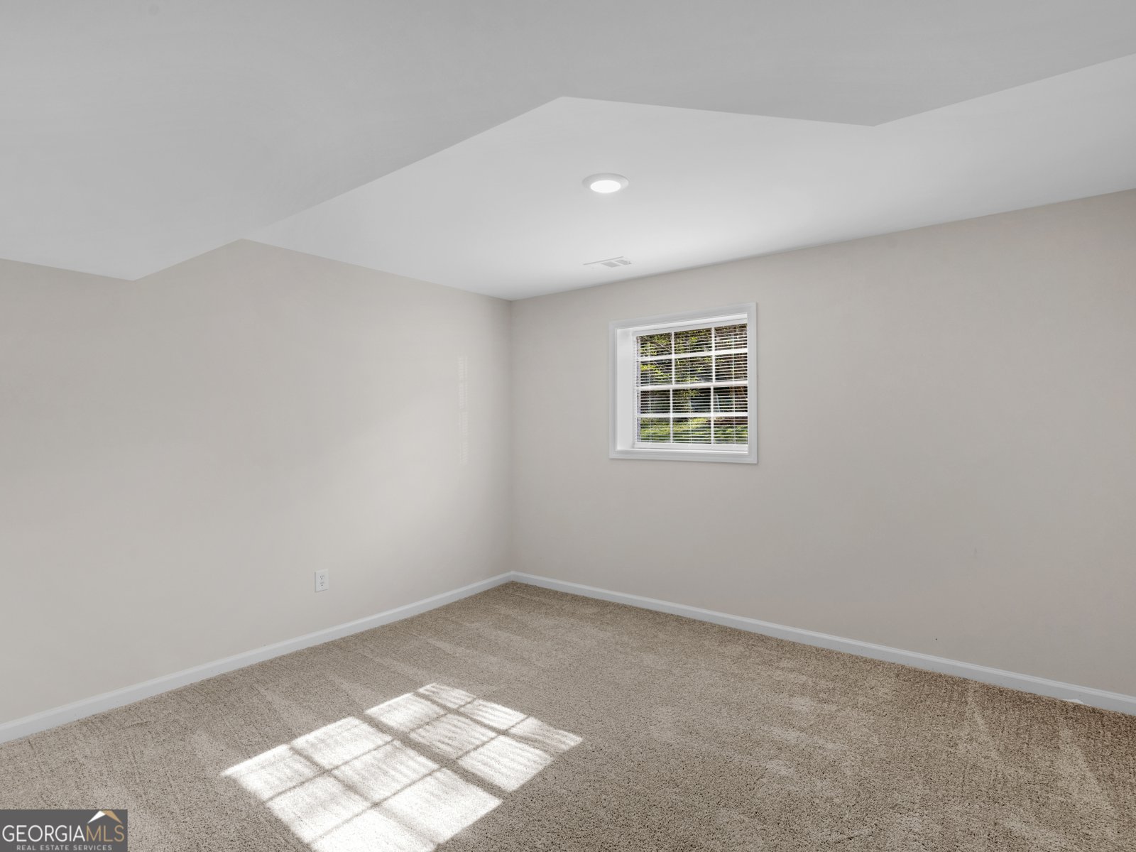 6637 Bedford Road Rex - 40