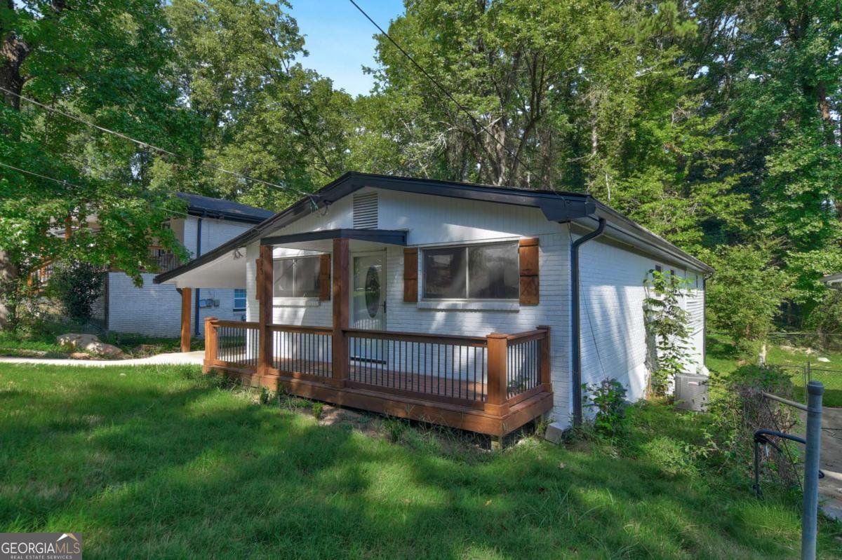 493 Woods Drive Atlanta - 1