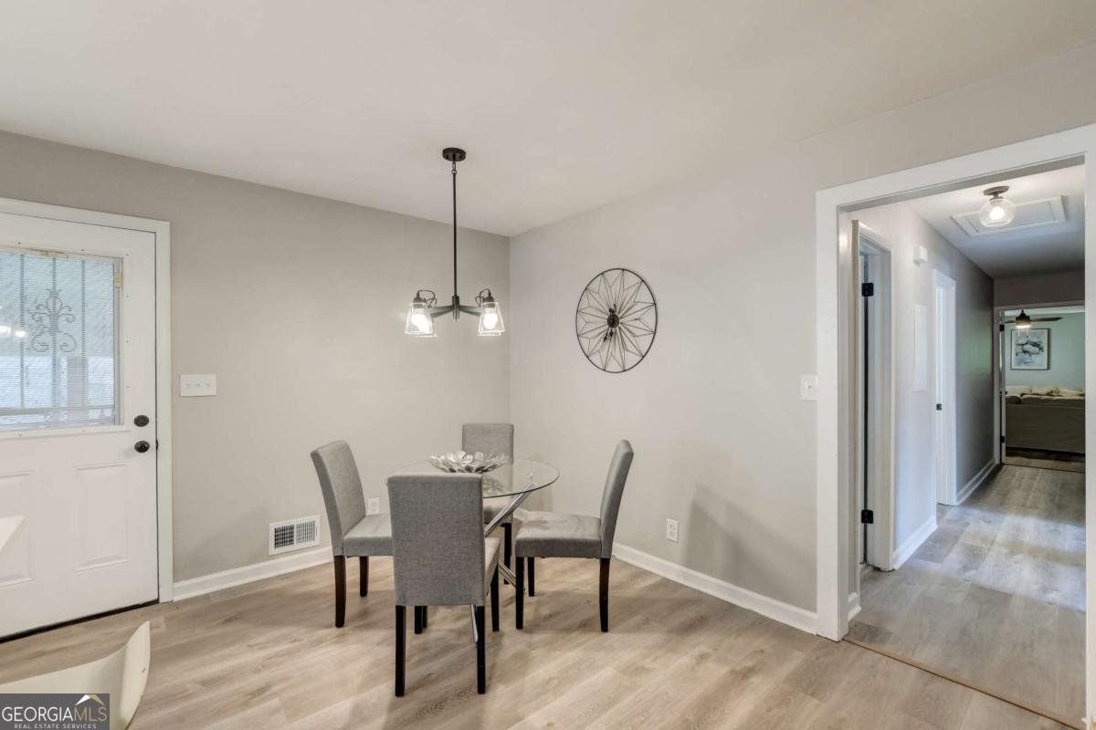 493 Woods Drive Atlanta - 16