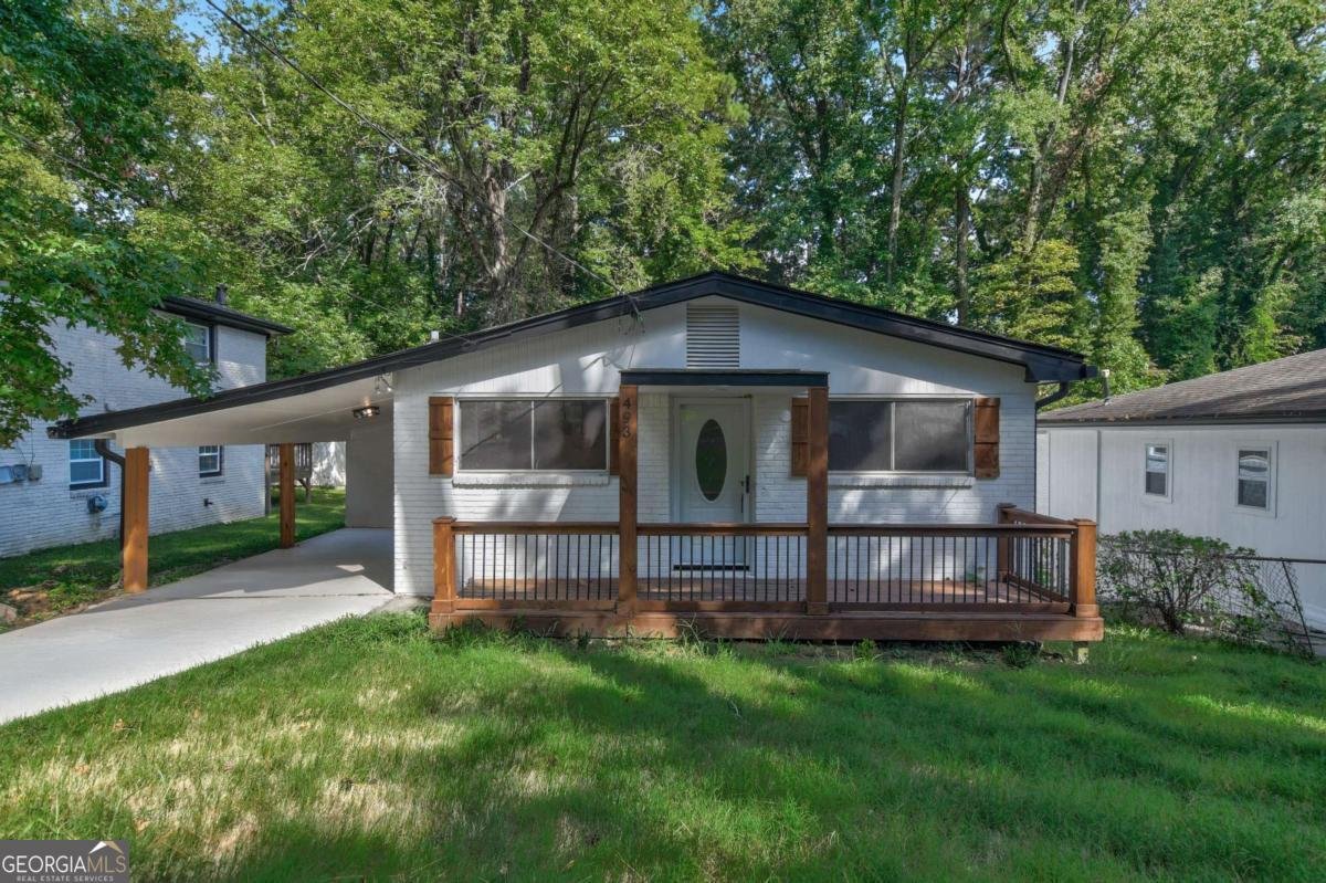 493 Woods Drive Atlanta - 2