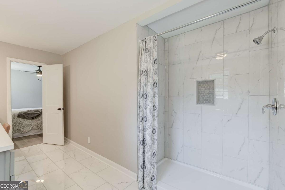 493 Woods Drive Atlanta - 27