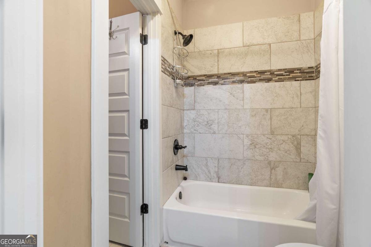 410 Meadow Lake Terrace Hoschton - 42